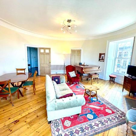 Incredible St Andrew'S Sq - 2 Bed In The Skyアパートメント エクステリア 写真
