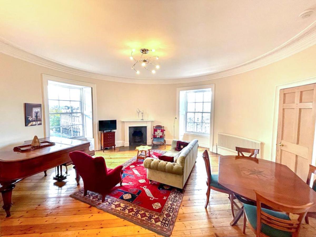 Incredible St Andrew'S Sq - 2 Bed In The Skyアパートメント エクステリア 写真