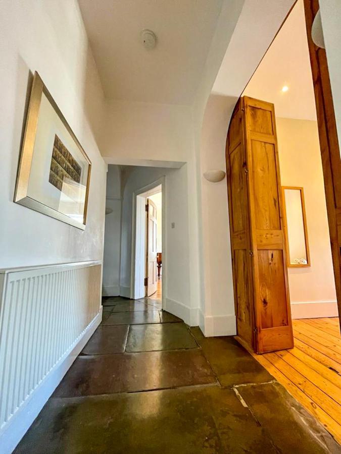Incredible St Andrew'S Sq - 2 Bed In The Skyアパートメント エクステリア 写真